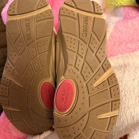 Vionic Pink and Cream Cypress Hiking Boot Sz 6 - Picture 5 of 6